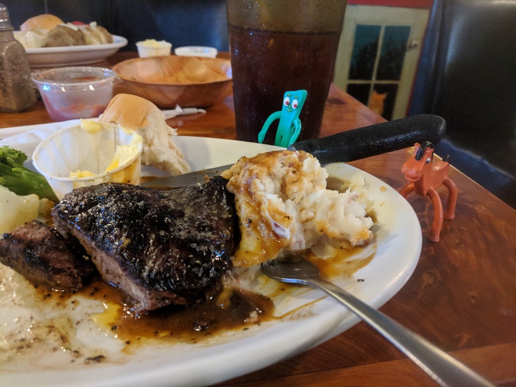 Ellas Cafe | restaurant | 96 Main St, Reserve, NM 87830, USA | 5755336111 OR +1 575-533-6111