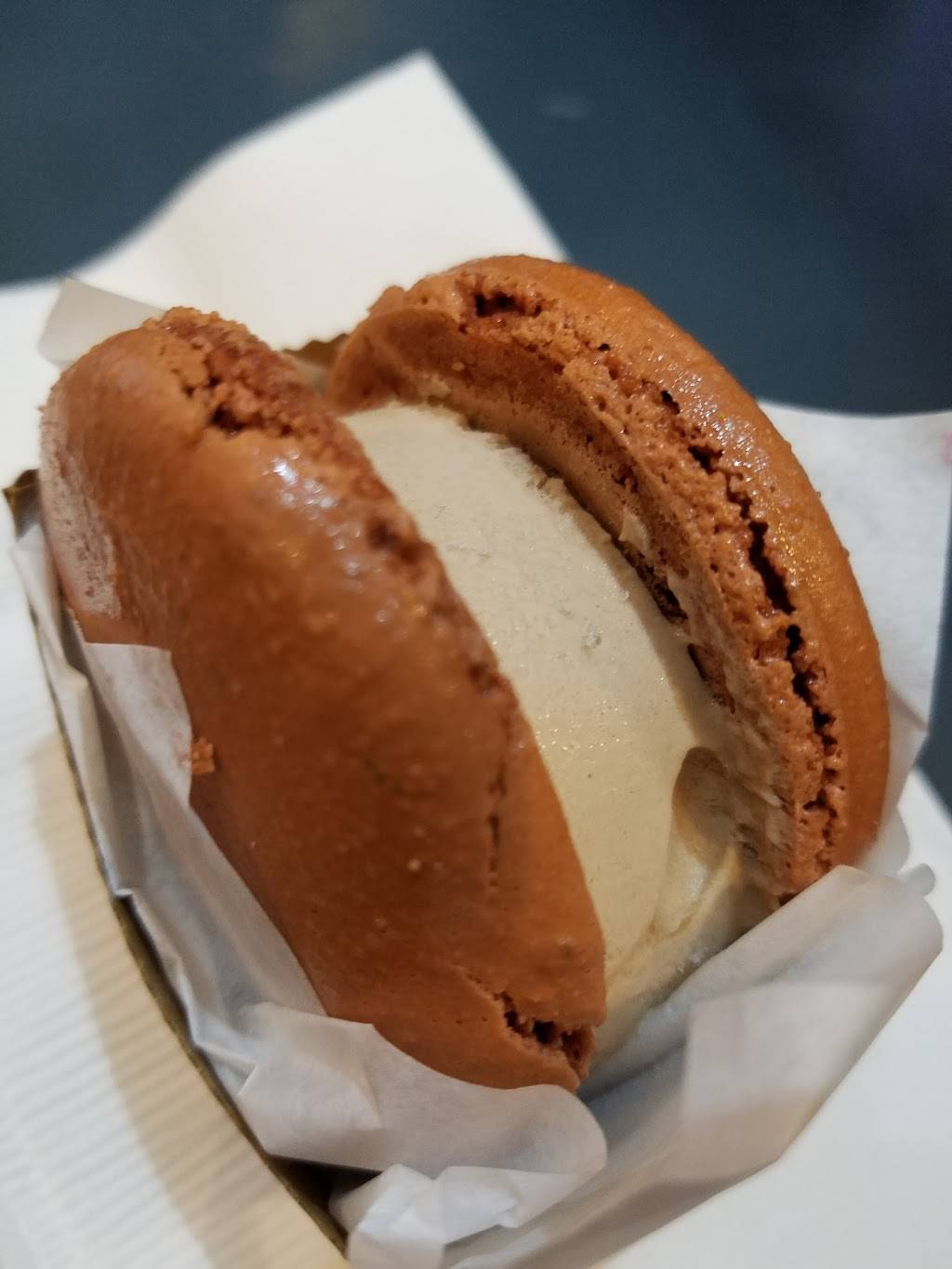 Poki One N Half | restaurant | 3030 University Ave, San Diego, CA 92104, USA | 6194970697 OR +1 619-497-0697