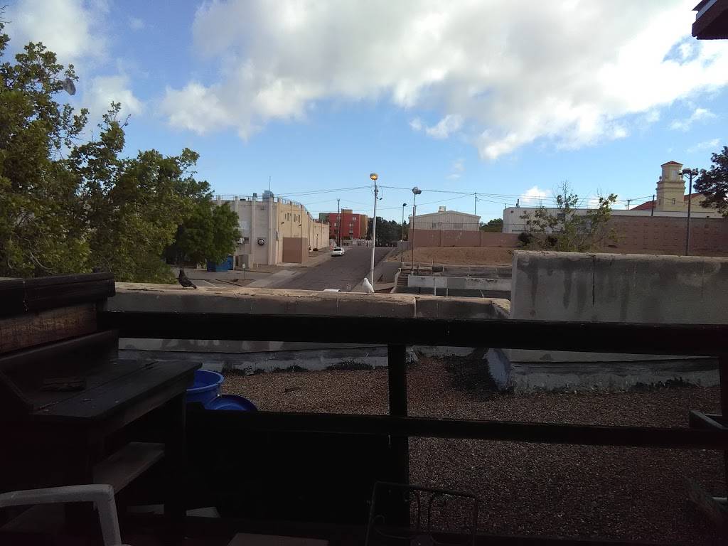 Talking Drums African Cuisine | restaurant | 1606 Central Ave SE, Albuquerque, NM 87106, USA | 5057923221 OR +1 505-792-3221