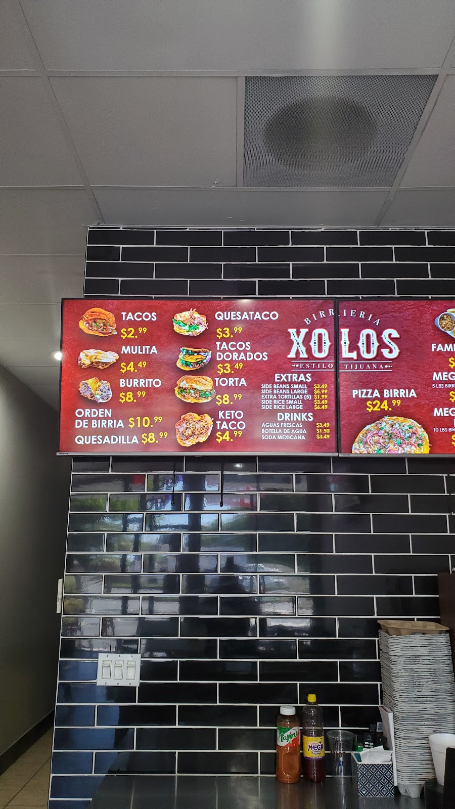 Birrieria xolos | restaurant | 2415 W Lincoln Ave # H, Anaheim, CA 92801, USA | 7148862100 OR +1 714-886-2100