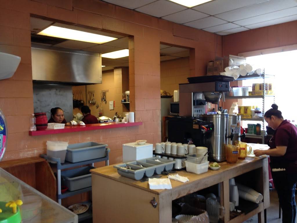 Josesitos Mexican Grill | restaurant | 507 East Interstate 10 Frontage Rd, Flatonia, TX 78941, USA | 3618659010 OR +1 361-865-9010