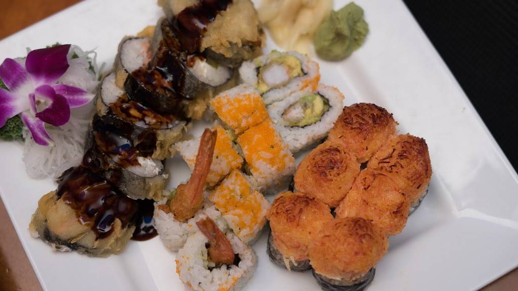 Blu Sushi | night club | 13451 McGregor Blvd #23, Fort Myers, FL 33919, USA | 2394891500 OR +1 239-489-1500