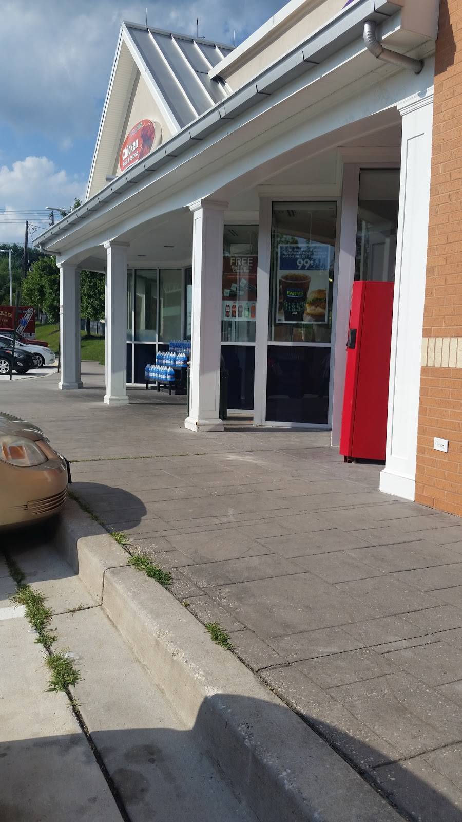 Royal Farms | meal takeaway | 1601 E Churchville Rd, Bel Air, MD 21014, USA | 4104206805 OR +1 410-420-6805