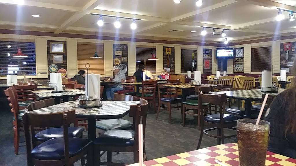 Pizza Hut | restaurant | 2001 Midland Trail, Shelbyville, KY 40065, USA | 5026330994 OR +1 502-633-0994