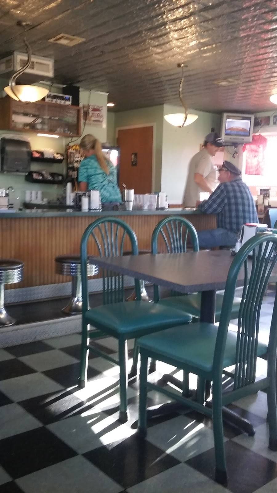 Boomarang Diner | restaurant | 4010 W Okmulgee Ave, Muskogee, OK 74401, USA | 9186835777 OR +1 918-683-5777