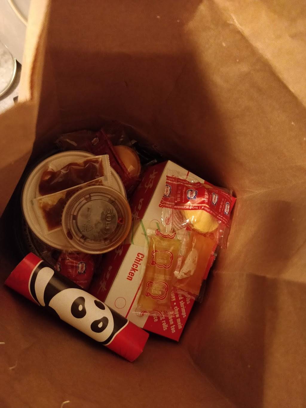 Little Panda Restaurant | meal takeaway | 389 Wharncliffe Rd S, London, ON N6J 2M2, Canada | 5196450880 OR +1 519-645-0880