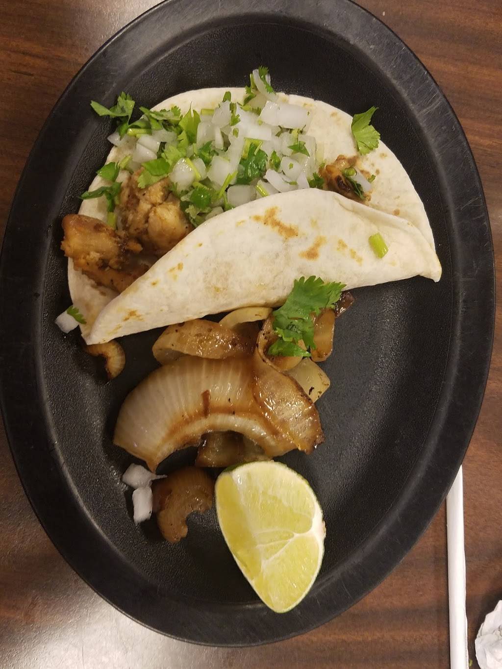 Los Paisanos | restaurant | 1446 N Main St, Fort Worth, TX 76164, USA | 8176258226 OR +1 817-625-8226