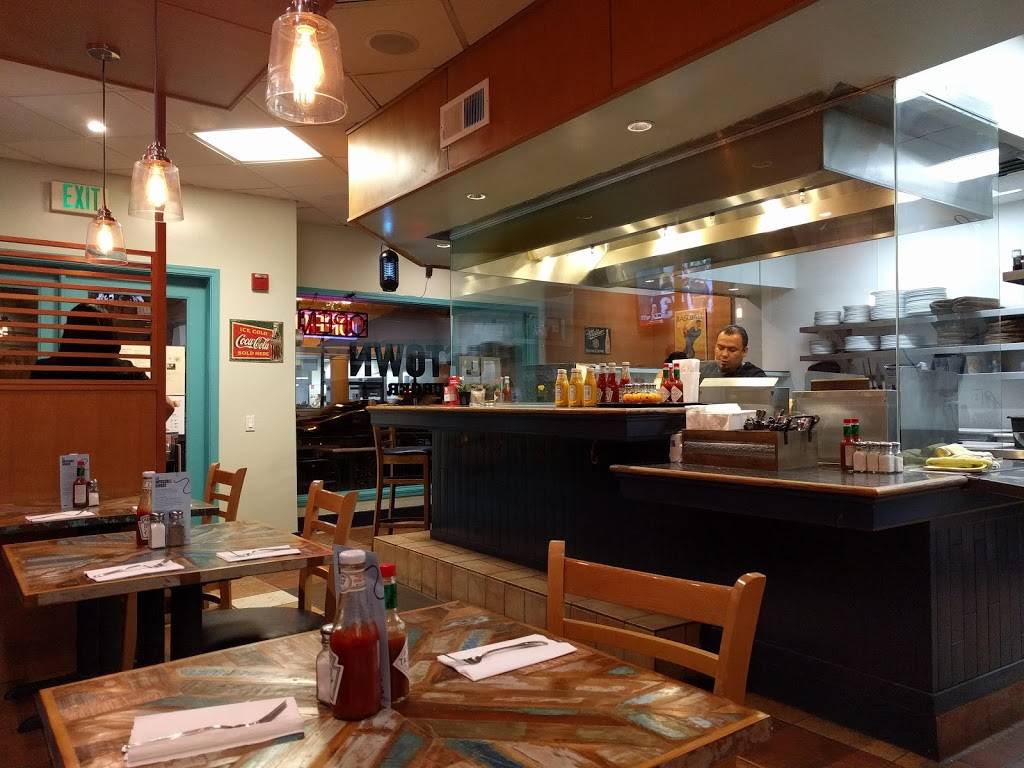 Uptown Burger | restaurant | 724 Main St, Pleasanton, CA 94566, USA | 9256009136 OR +1 925-600-9136