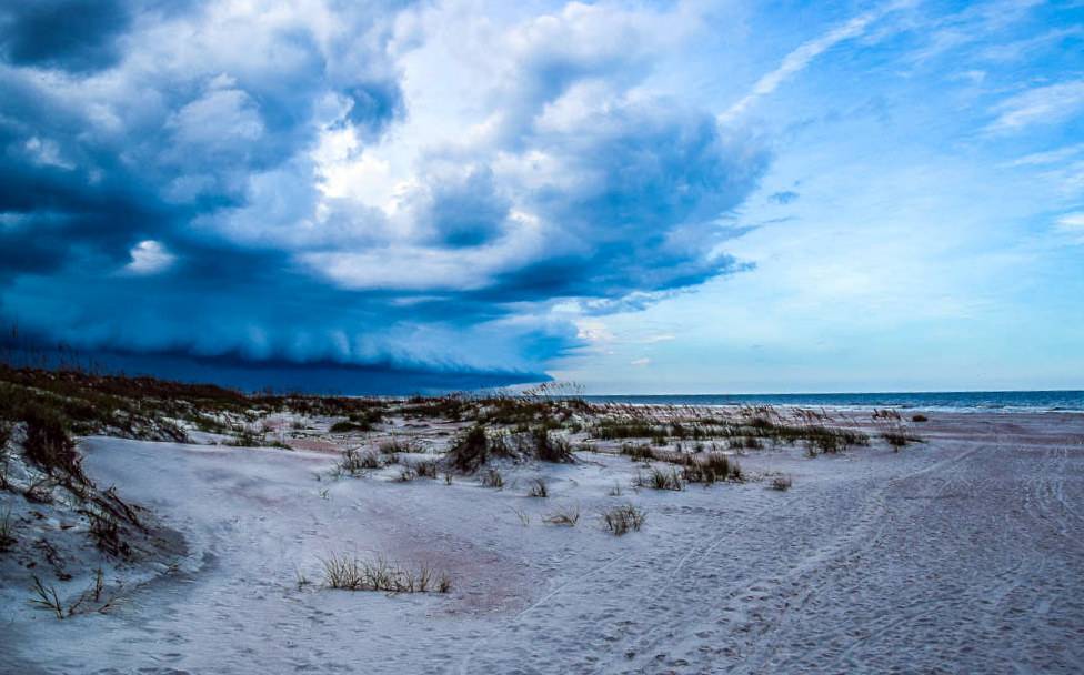 Island Beach Shop and Grill | restaurant | 1340 Florida A1A, St. Augustine, FL 32080, USA | 9044619322 OR +1 904-461-9322