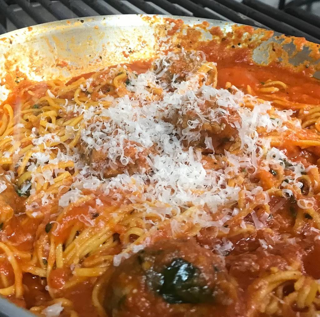 la mia pasta | restaurant | Food Court, 2800 N Main St Unit 904, Santa Ana, CA 92705, USA | 6572125354 OR +1 657-212-5354