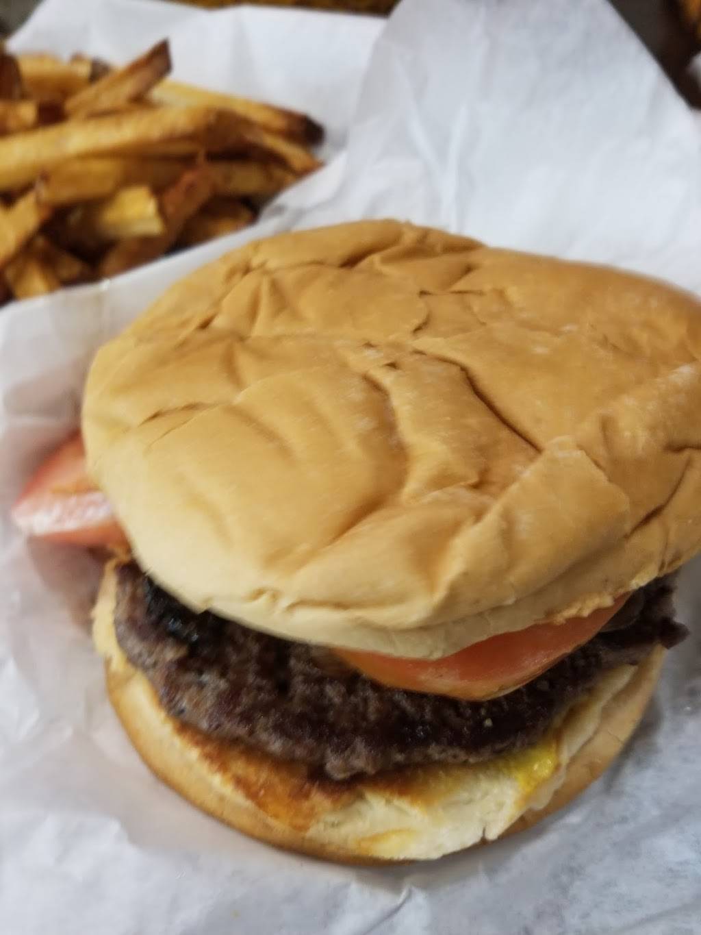 Cliffs Old Fashioned Hamburgers | restaurant | 1822 Fountain View Dr, Houston, TX 77057, USA | 7137804010 OR +1 713-780-4010