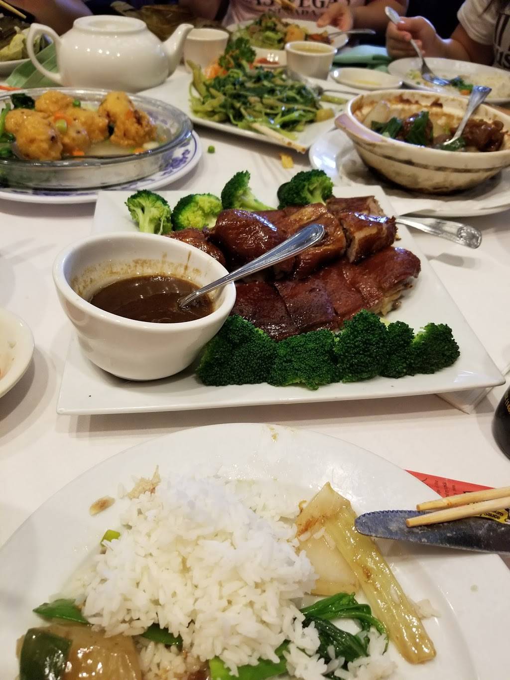 Golden Pavilion Restaurant | restaurant | 201 US-1, Jupiter, FL 33477, USA | 5617477470 OR +1 561-747-7470