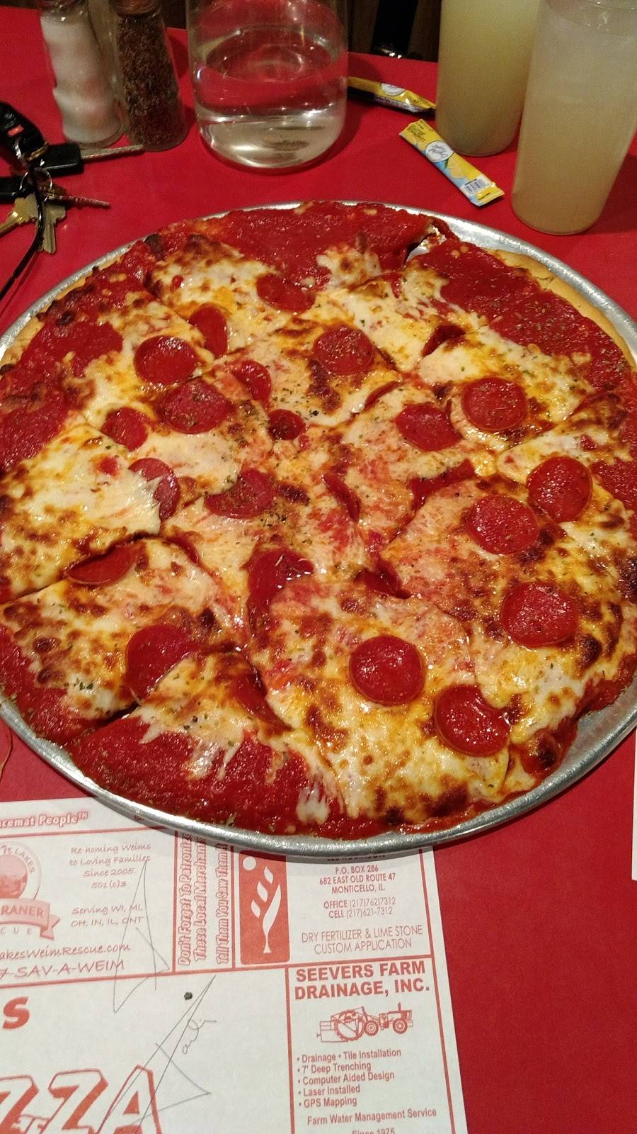 Filippos of Mahomet | restaurant | 2112 Tin Cup Rd, Mahomet, IL 61853, USA | 2175864657 OR +1 217-586-4657