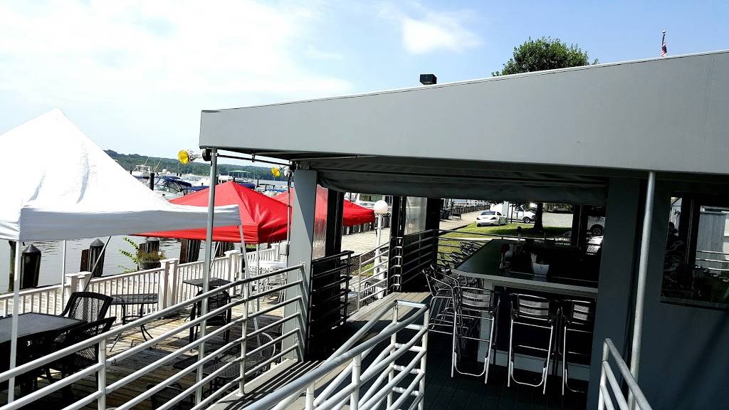 Proud Mary Waterfront Restaurant & Bar | restaurant | 13600 King Charles Terrace, Fort Washington, MD 20744, USA | 3012925521 OR +1 301-292-5521