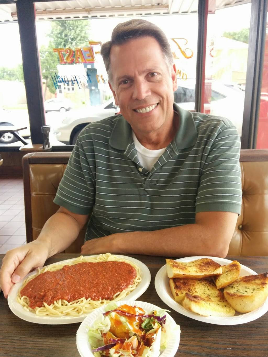 The Grinders & Spaghetti House - Moline | restaurant | 3210 Avenue of the Cities, Moline, IL 61265, USA | 3097647599 OR +1 309-764-7599