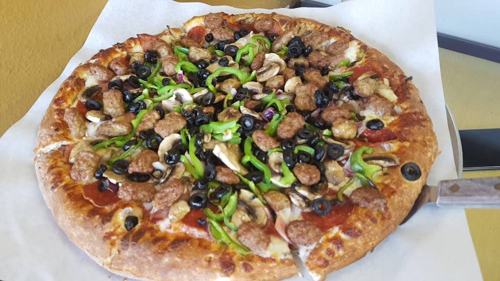 Luis Pizza & Subs | restaurant | 1150 N Harbor Blvd #106, Anaheim, CA 92801, USA | 7149564476 OR +1 714-956-4476