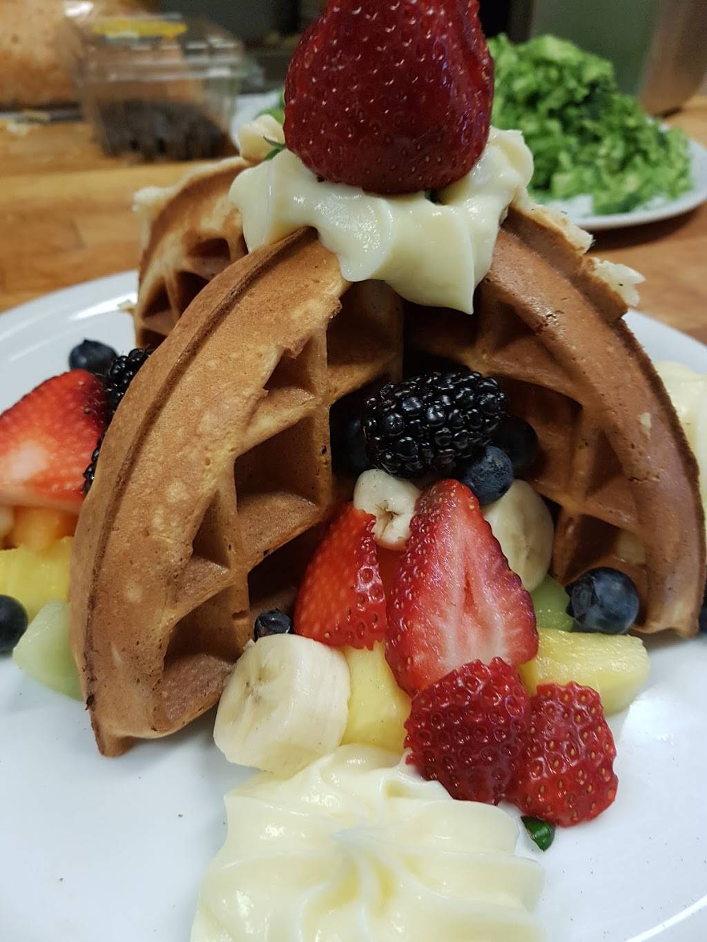 Restaurant Au Petit Chalet | restaurant | 75 Boulevard des Châteaux, Blainville, QC J7B 2A4, Canada | 5796301919 OR +1 579-630-1919