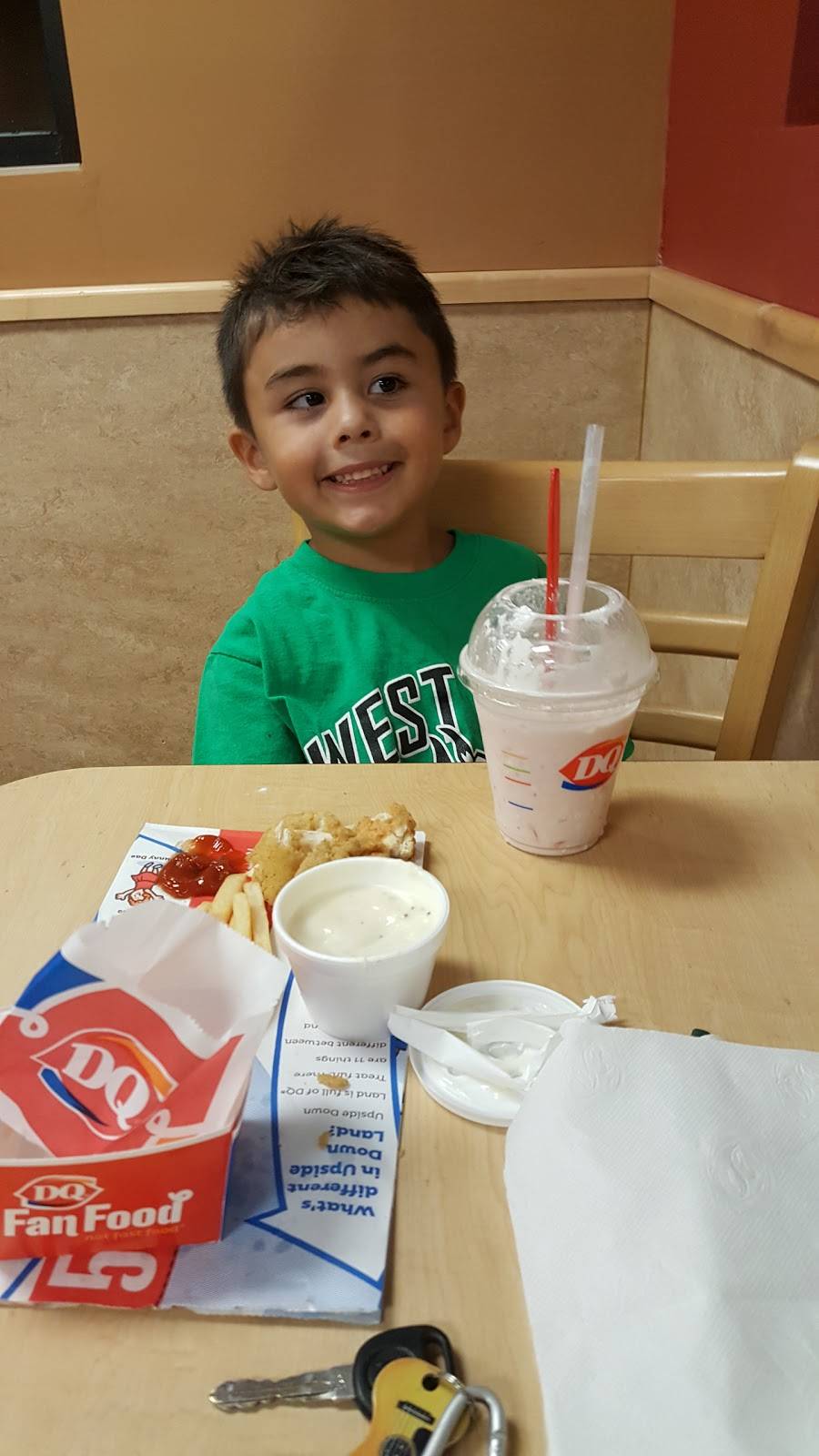 Dairy Queen Grill & Chill | restaurant | 1213 N Michigan Ave, Marshall, IL 62441, USA | 2178265022 OR +1 217-826-5022