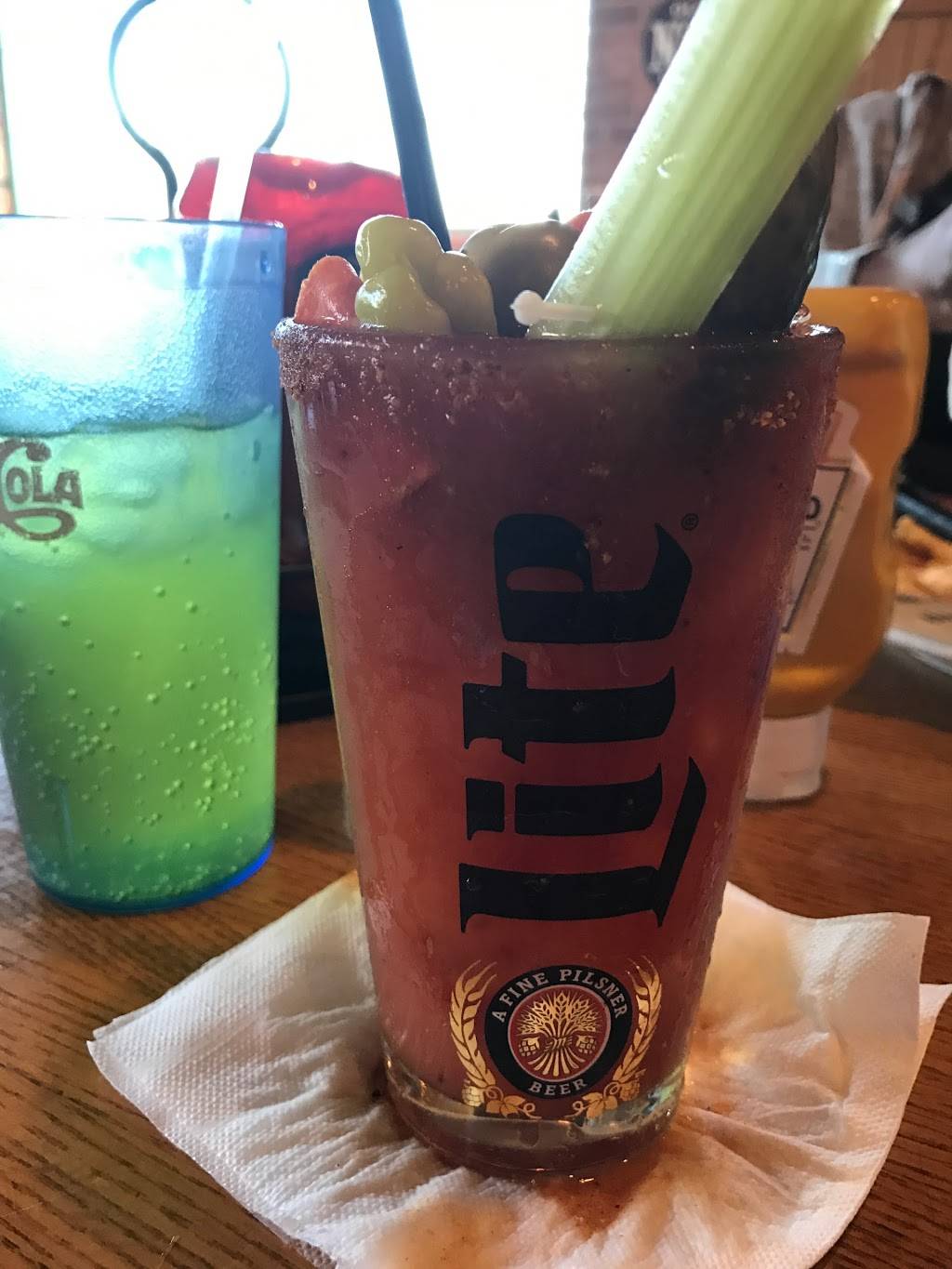 Bullpen Luxury Bar & Grill | restaurant | 9318 Indianapolis Blvd, Highland, IN 46322, USA | 2199249300 OR +1 219-924-9300