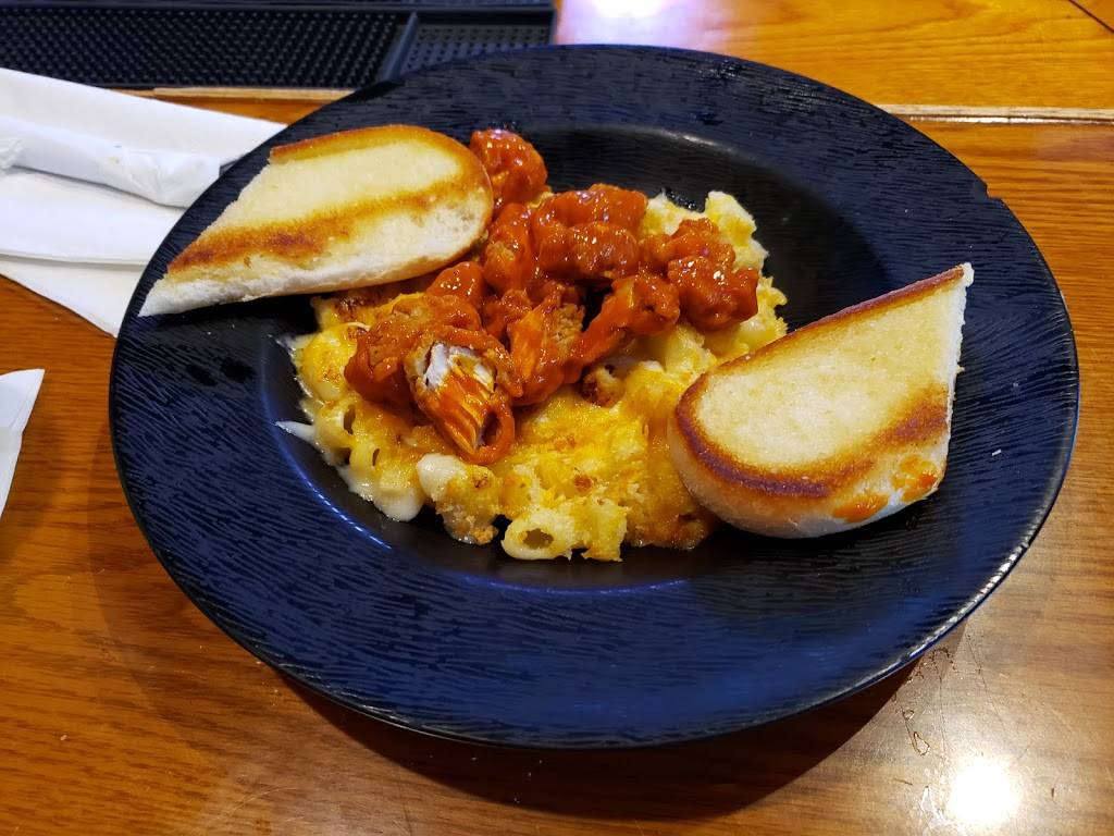 Buffalo Wild Wings | restaurant | 1900 Brown St, Dayton, OH 45409, USA | 9372229464 OR +1 937-222-9464