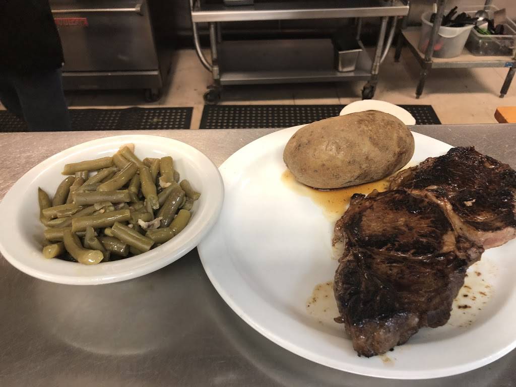 Town and Country Restaurant | restaurant | 15685 US-36, Chrisman, IL 61924, USA | 2172692000 OR +1 217-269-2000