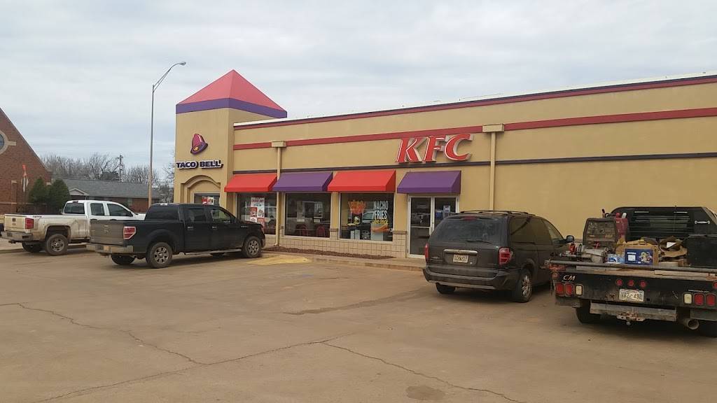KFC | restaurant | 1015 S Main St, Kingfisher, OK 73750, USA | 4053755464 OR +1 405-375-5464