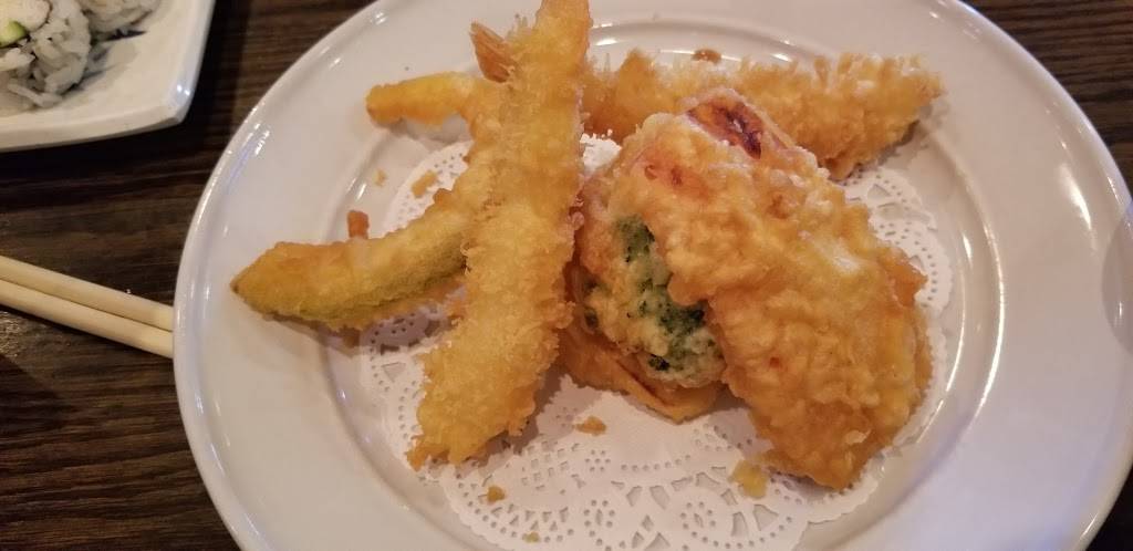 Sushi Holic | restaurant | 669 W Channel Islands Blvd, Port Hueneme, CA 93041, USA | 8052049951 OR +1 805-204-9951