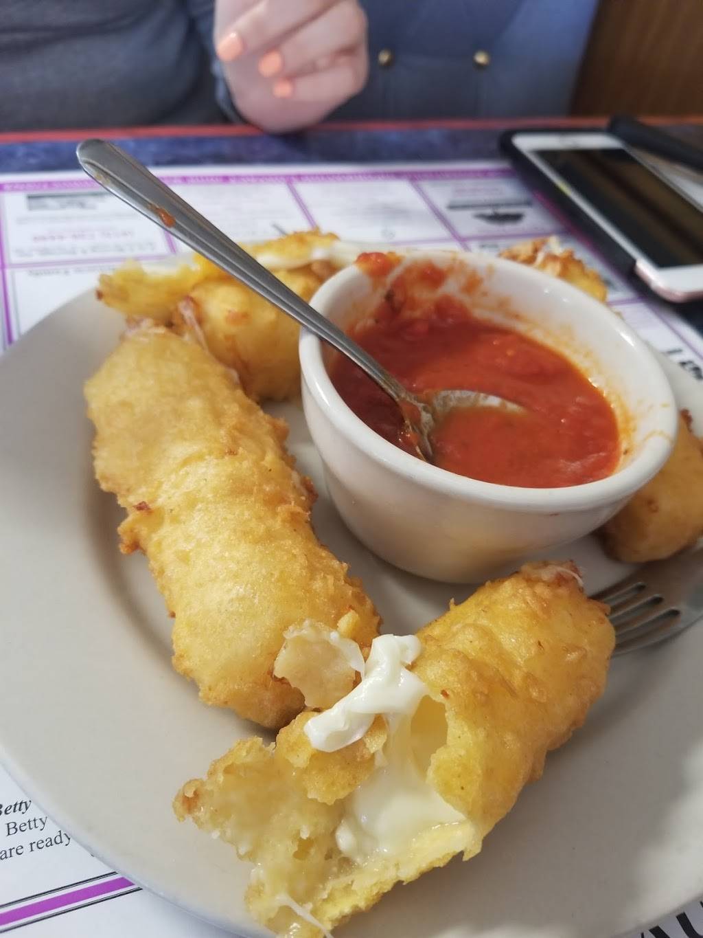 Parthenon Pizzeria Restaurant | restaurant | 835 Suffield St, Agawam, MA 01001, USA | 4137867941 OR +1 413-786-7941