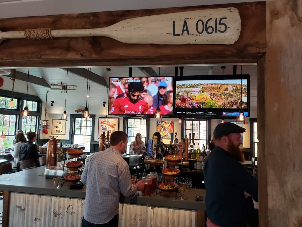 Town Bar and Grill MV | restaurant | 227 Upper Main St, Edgartown, MA 02539, USA | 7743108696 OR +1 774-310-8696