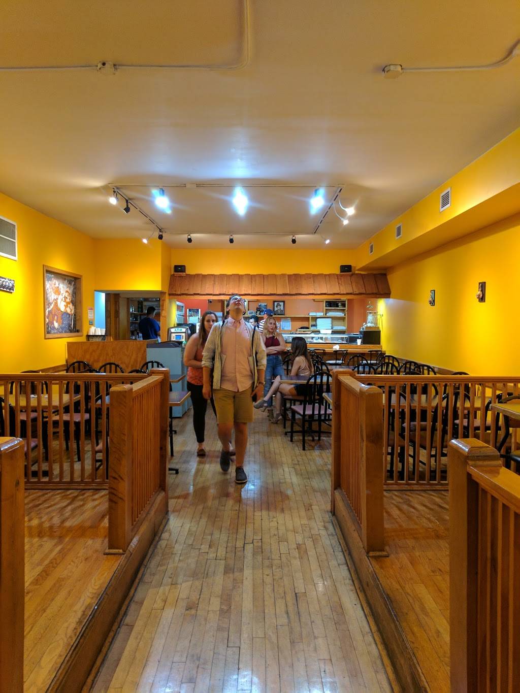 Late Night Thai | restaurant | 1624 W Belmont Ave, Chicago, IL 60657, USA | 7733279945 OR +1 773-327-9945