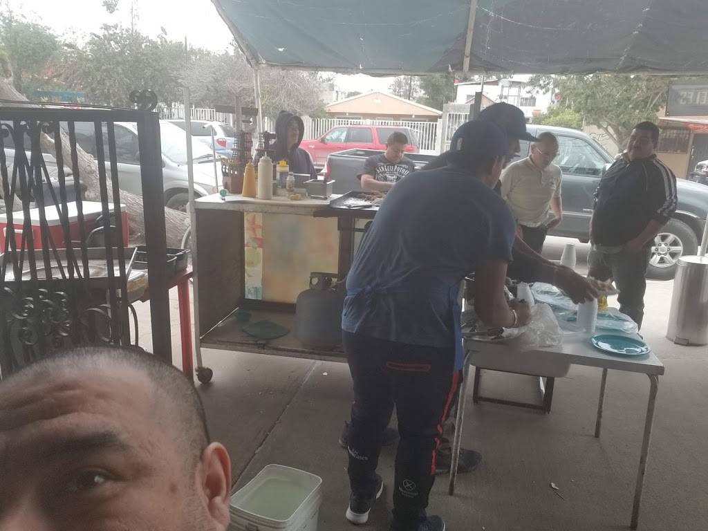 Cheko Mariscos y tacos varios | restaurant | Juan Ruiz de Alarcón, Nueva Tijuana, 22435 Tijuana, B.C., Mexico | 016647820918 OR +52 664 782 0918