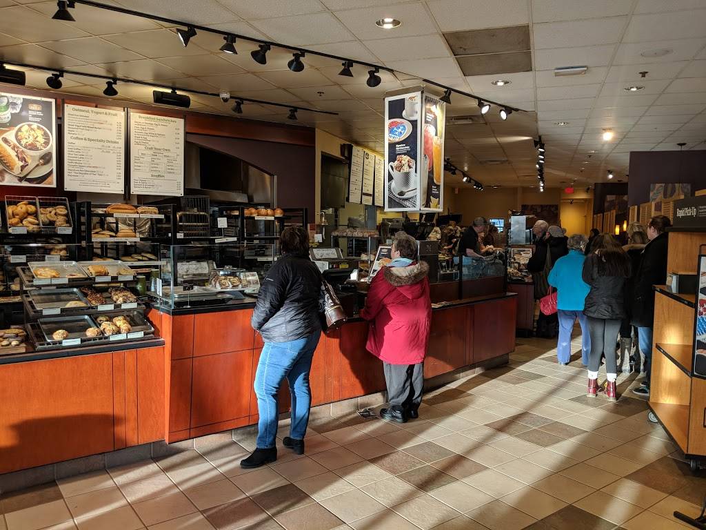 Panera Bread | bakery | 790 Iyannough Rd, Hyannis, MA 02601, USA | 5088628015 OR +1 508-862-8015
