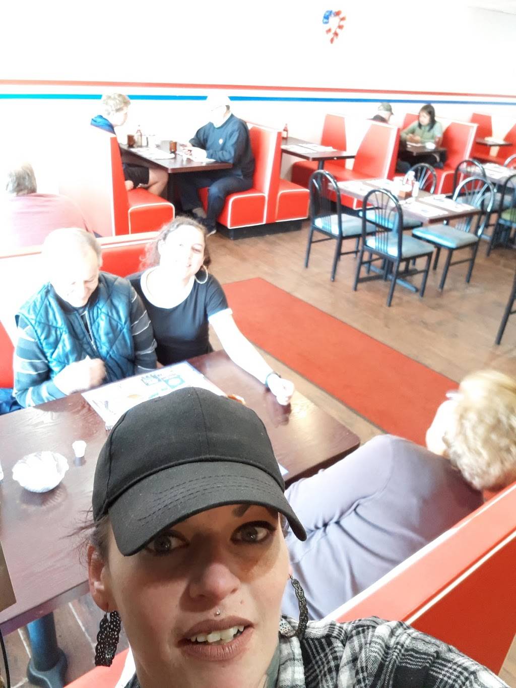 Rocky Family Restaurant | restaurant | 4055 Conrad Weiser Pkwy, Womelsdorf, PA 19567, USA | 4849305134 OR +1 484-930-5134