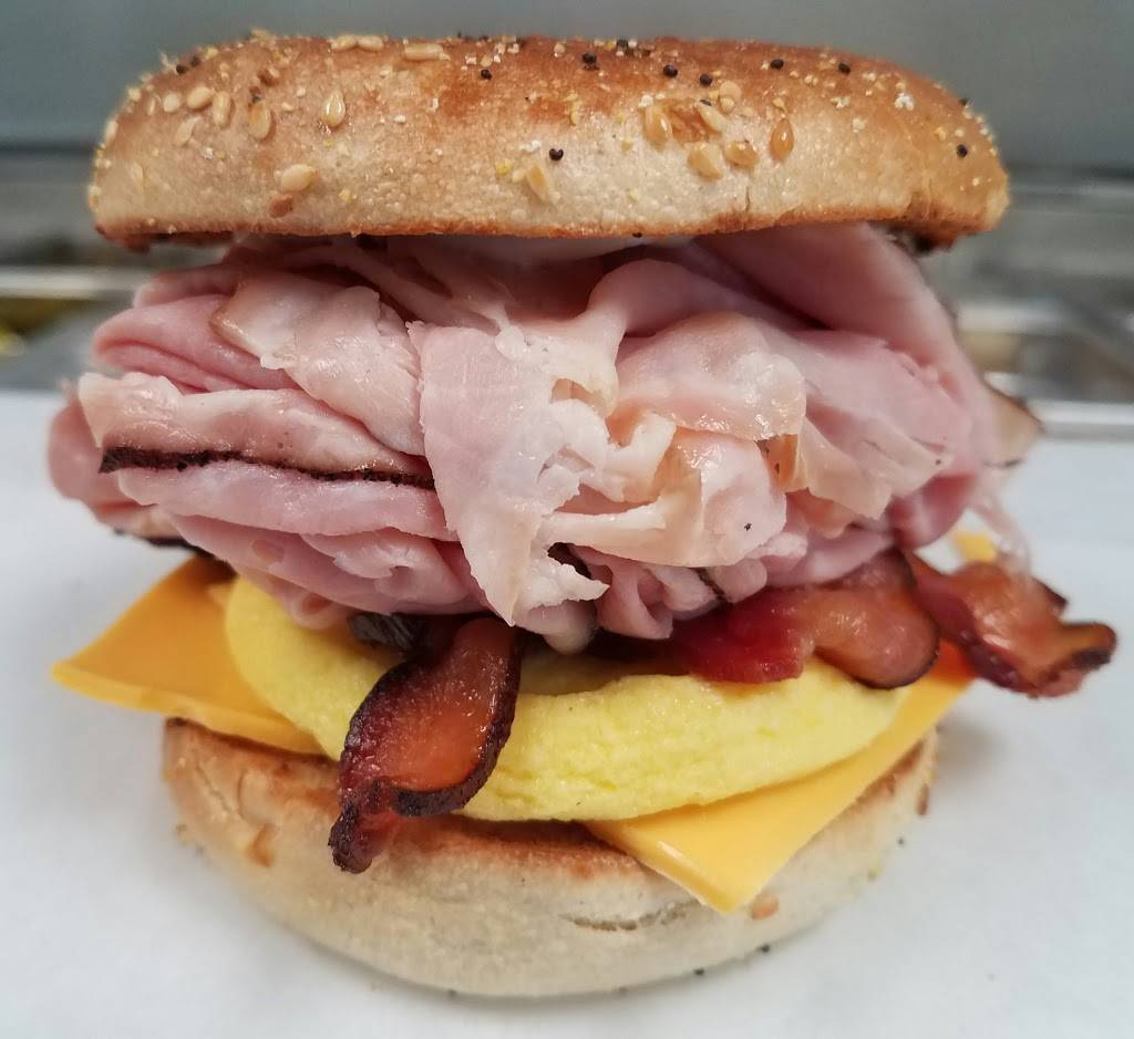 Claybank Deli & Bagels | bakery | 1295 Horizon Dr Suite C, Fairfield, CA 94533, USA | 7073986222 OR +1 707-398-6222