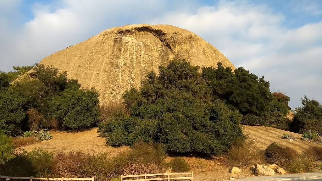 Eagle Rock Recreation Center | restaurant | 1100 Eagle Vista Dr, Los Angeles, CA 90041, USA | 3232576948 OR +1 323-257-6948