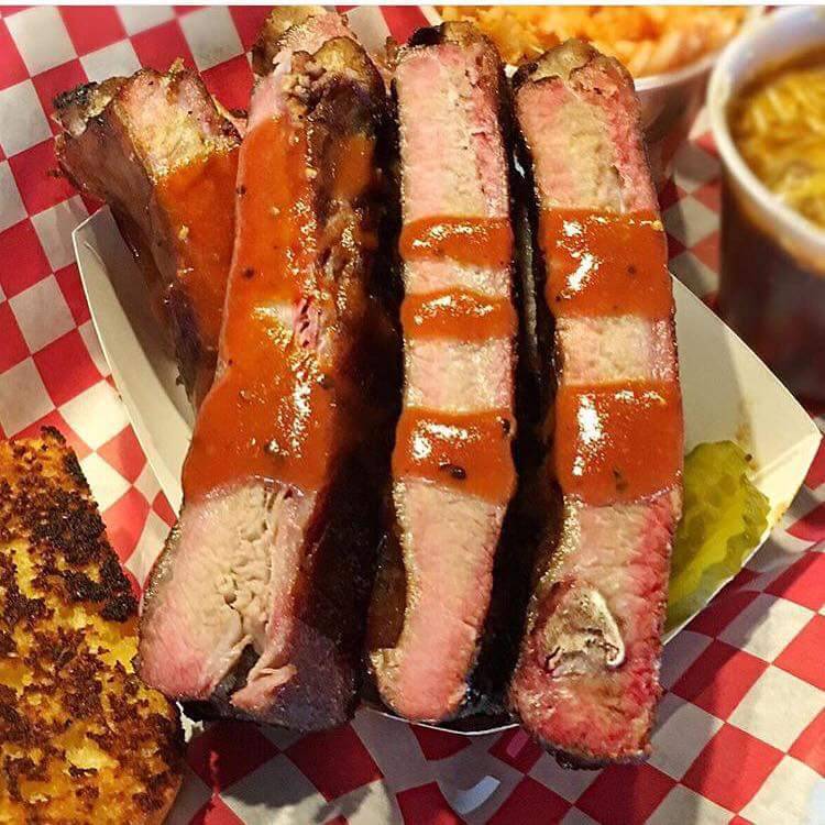 Moes Original Bar B Que | restaurant | 21 W Church St, Newark, OH 43055, USA | 7403495088 OR +1 740-349-5088