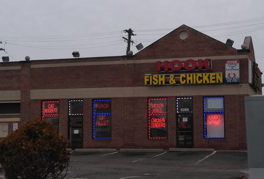 Hook Fresh Fish & Chicken | restaurant | 9200 Dexter Ave, Detroit, MI 48206, USA | 3138977445 OR +1 313-897-7445