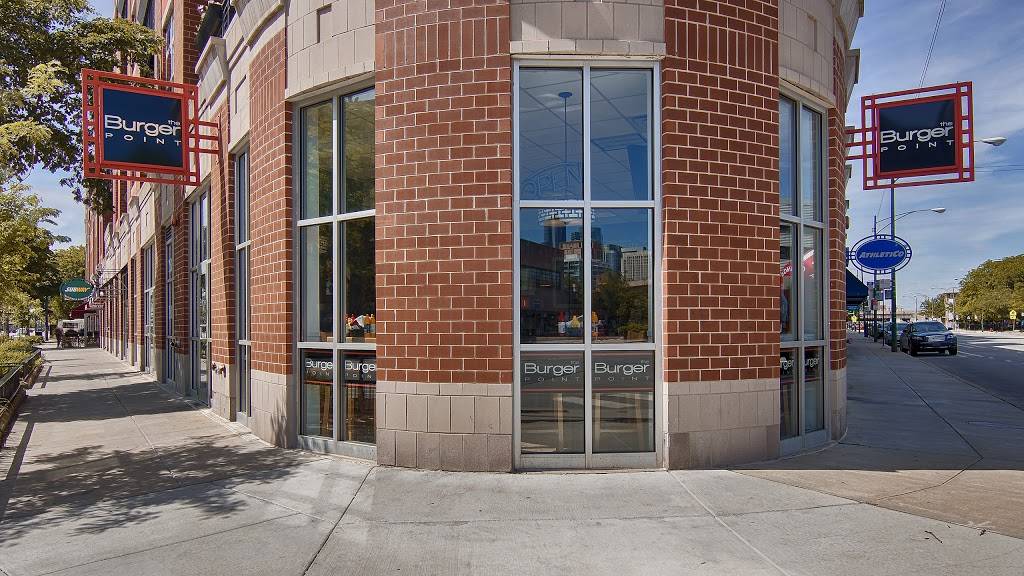 The Burger Point | restaurant | 1900 S State St, Chicago, IL 60616, USA | 3128421900 OR +1 312-842-1900