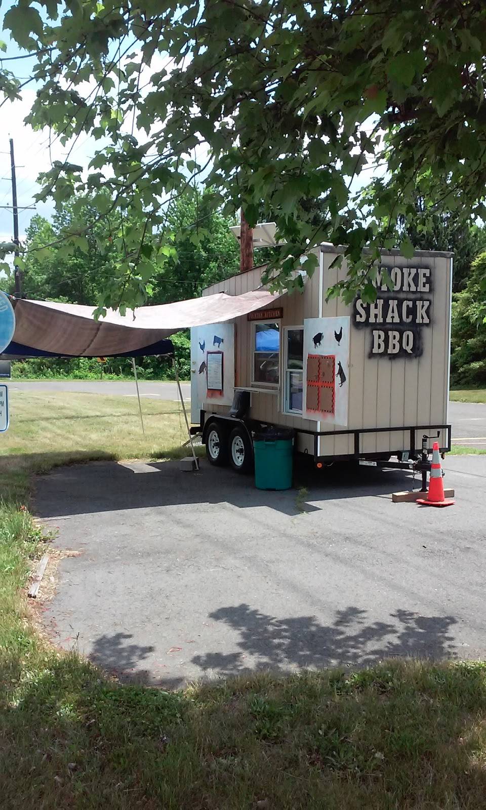 Smoke Shack BBQ | restaurant | 88 Hartford Rd, Delran, NJ 08075, USA | 6098803117 OR +1 609-880-3117