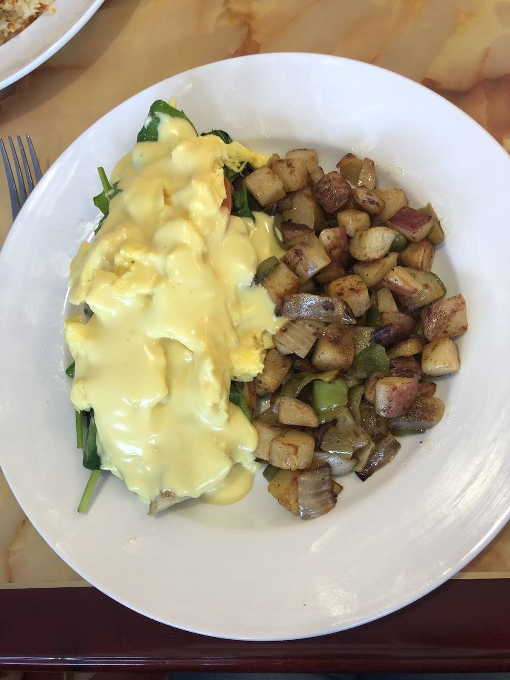 Annie’s Mimosas | restaurant | 384 Placerville Dr suite a, Placerville, CA 95667, USA | 5303447402 OR +1 530-344-7402