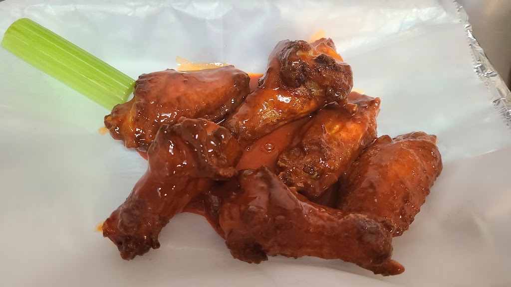 Pizza Wings El Buen Sabor | restaurant | 301 N Jackson Ave #6, San Jose, CA 95133, USA | 4086773151 OR +1 408-677-3151