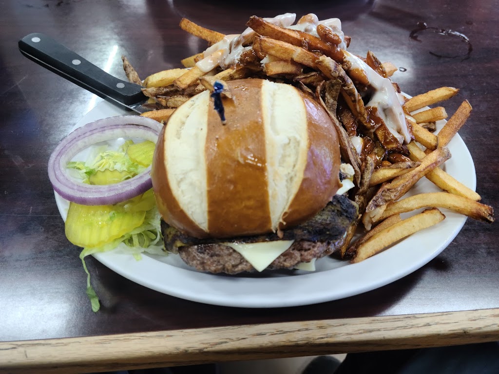 The 505 Burgers & Wings | meal takeaway | 1981 NM-602, Gallup, NM 87301, USA | 5057229311 OR +1 505-722-9311