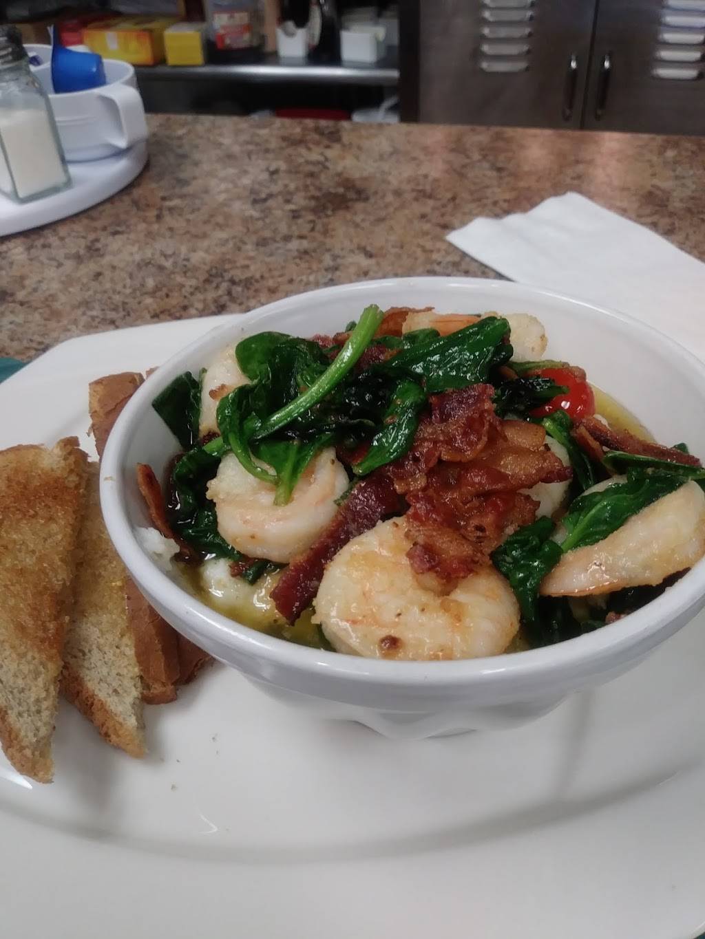 Mick & Shirlys Catering And Cafe | restaurant | 741 Upson St, Akron, OH 44305, USA | 3306899175 OR +1 330-689-9175