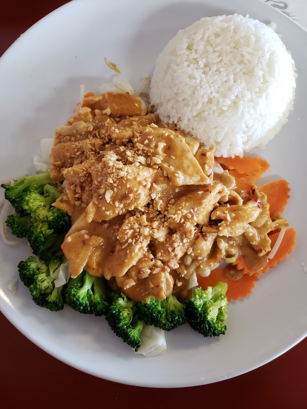 Dragon Thai & Vegetarian Cuisine | restaurant | 613 N Austin Ave, Denison, TX 75020, USA | 9034169099 OR +1 903-416-9099