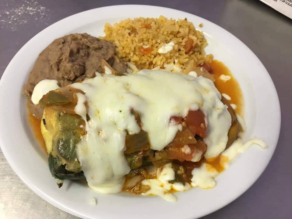El Castillo Mexican & Seafood Restaurant | restaurant | 425 S St Marys St, San Antonio, TX 78205, USA | 2105379776 OR +1 210-537-9776
