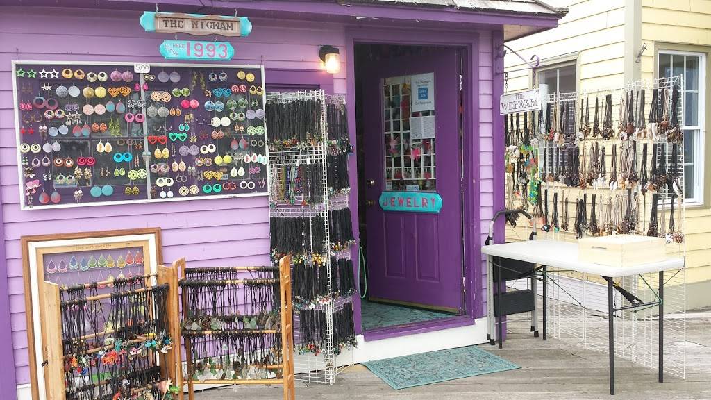 Captains Cove Seaport | restaurant | 1 Bostwick Ave, Bridgeport, CT 06605, USA | 2033351433 OR +1 203-335-1433