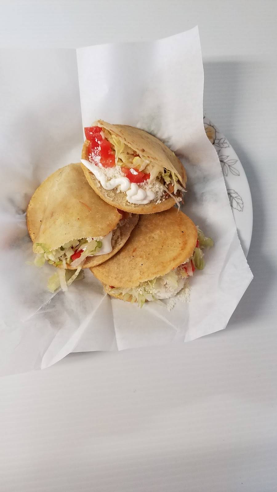 Antojitos Mexicanos | restaurant | 936 US-1, Fort Pierce, FL 34950, USA | 7722524775 OR +1 772-252-4775