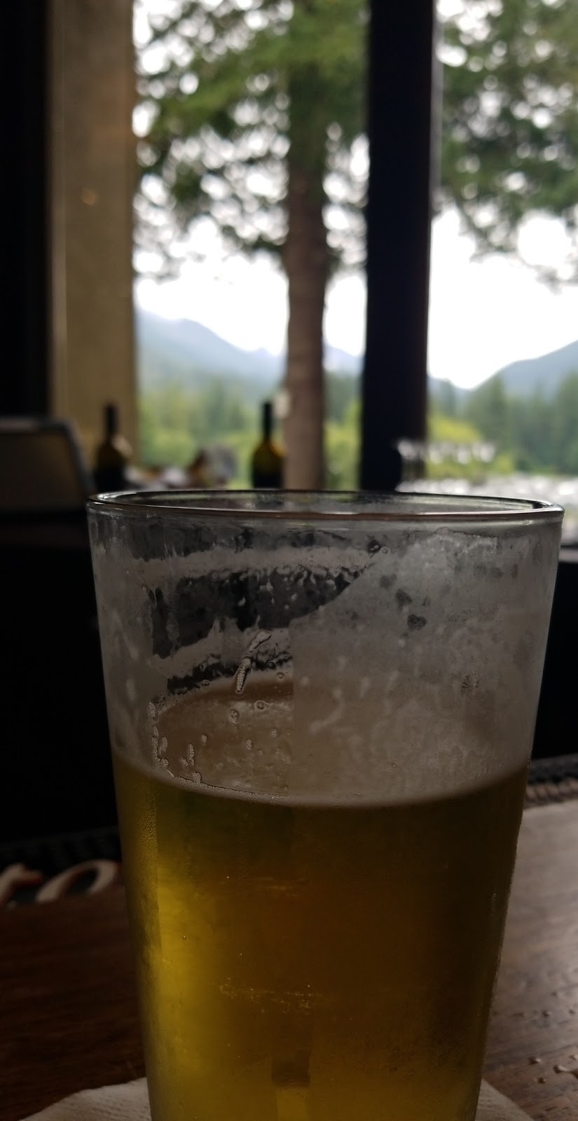 Mallards Cafe & Pub | restaurant | 68010 E Fairway Ave, Welches, OR 97067, USA | 5036222215 OR +1 503-622-2215