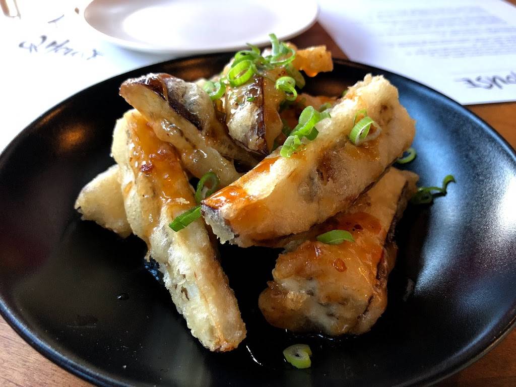 Q House | restaurant | 3421 E Colfax Ave, Denver, CO 80206, USA | 7207298887 OR +1 720-729-8887