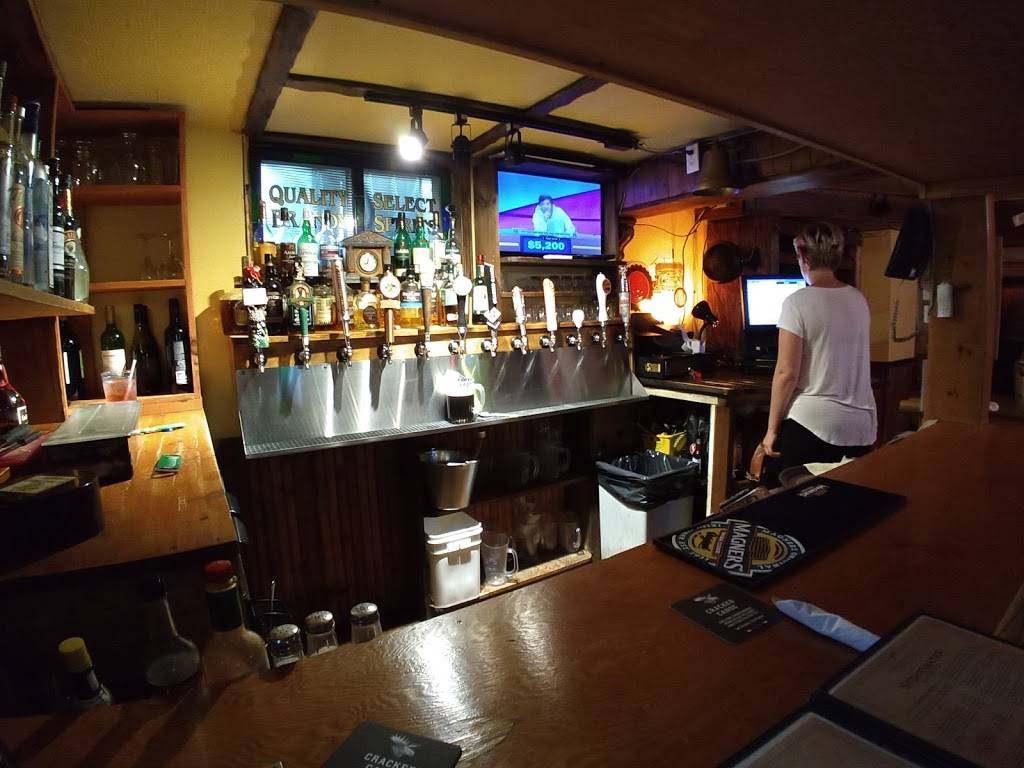 Stonewater Pub | restaurant | 490 Stone Street South lower, Gananoque, ON K7G 2A4, Canada | 6133822116 OR +1 613-382-2116